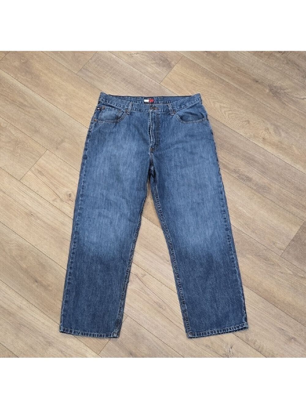 Retro 90's Men's Tommy Hilfiger Classic Straight Leg Medium Wash Denim Jeans